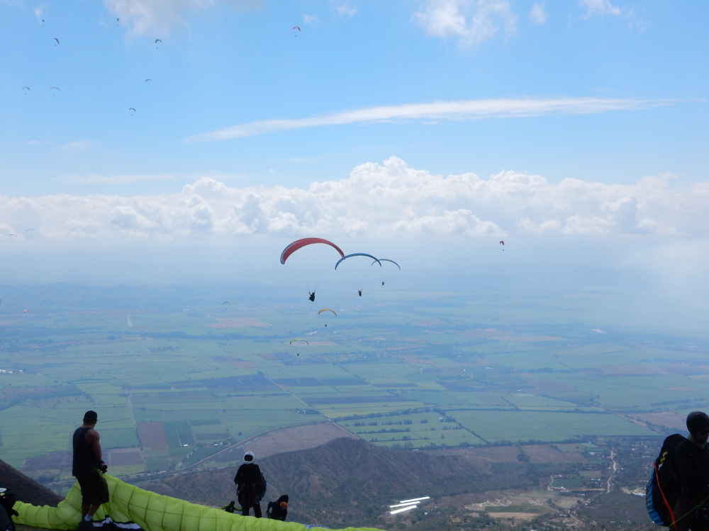 paragliding in Colombia