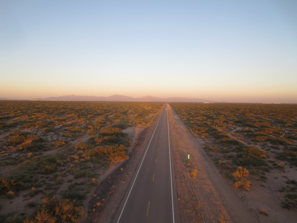 Highway 9 in the southwest - pure open space