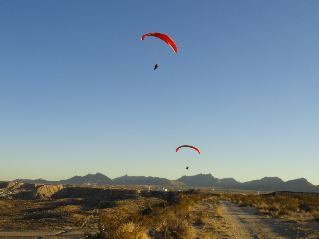 paragliding at Anapra Mesa, NM