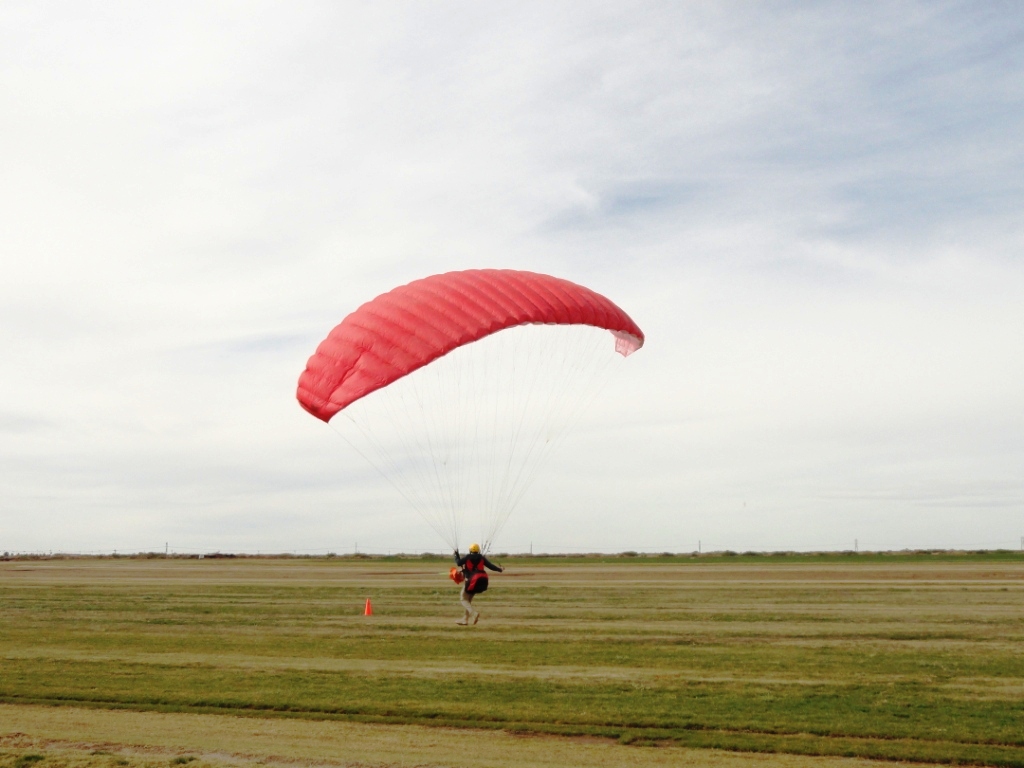 Stabilizing a Paraglider at Launch while Doing a Reverse Inflation