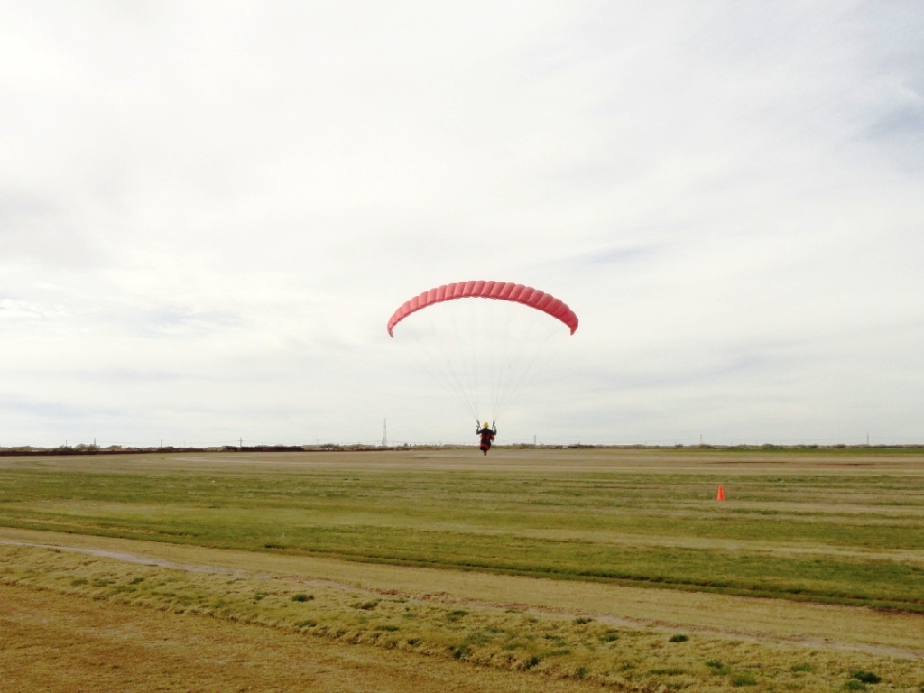 Stabilizing a Paraglider at Launch while Doing a Reverse Inflation