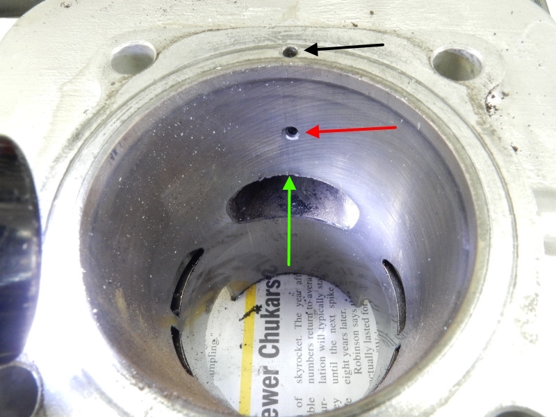 typical decompression port on a 2 stroke engine